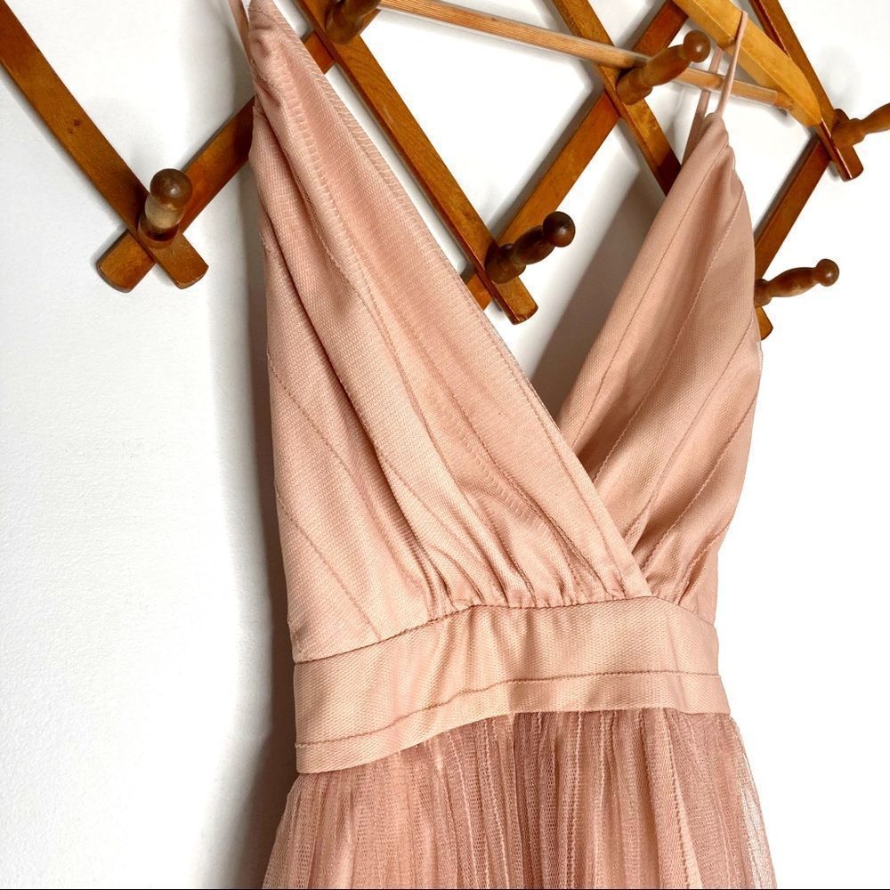 🆕SIMPLEE Surplice Split Thigh Mesh Midi Dress w/ Criss Cross Open Back in Blush - Picture 4 of 16
